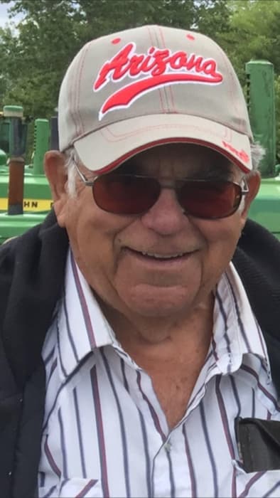 Larry "Rae" Raeburn Smith