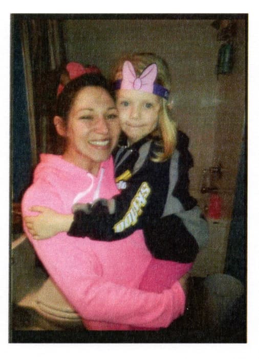 Nichole Raelene Hatt