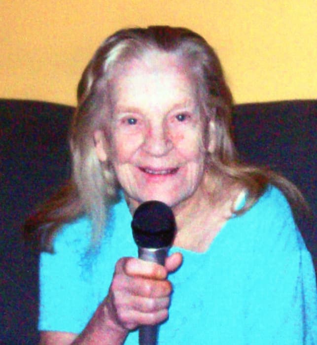Doreen "Vi" Violet (Peevey) Burchnell