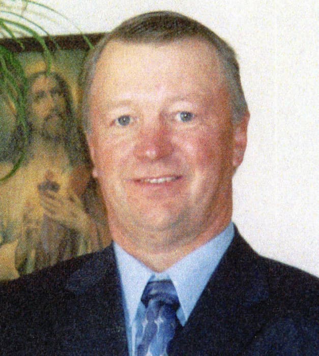 Leslie "Les" Raymond Rasmuson