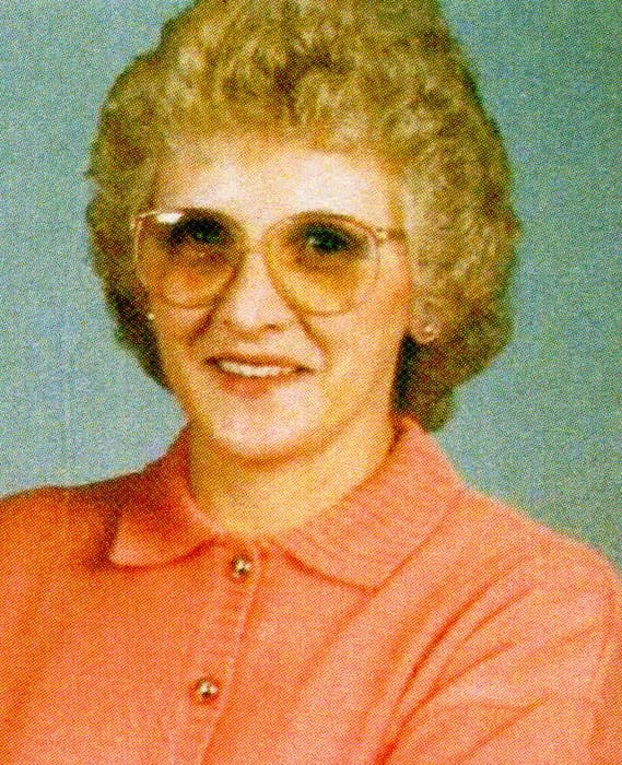 Linda Cicilia (Holden) Wilson