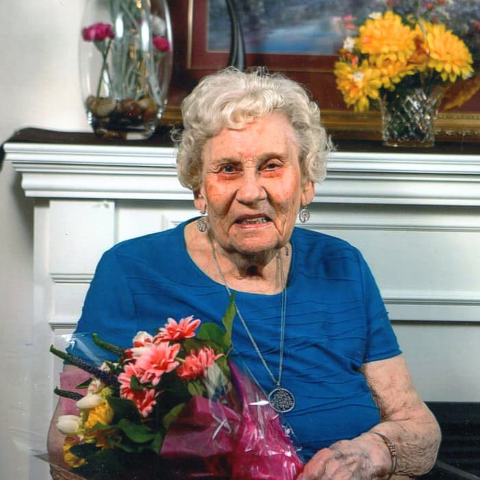Vella Dean (Byer) McGechie