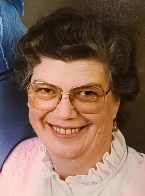 Virginia "Mary" Mary Louise Holecz